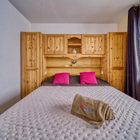 Apartment Olympiade 306 By Interhome